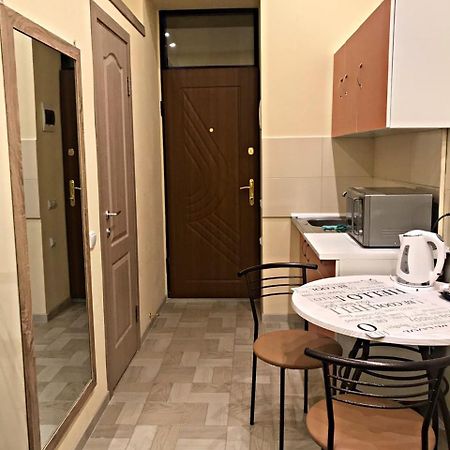 Apartament At Park Лвив Екстериор снимка