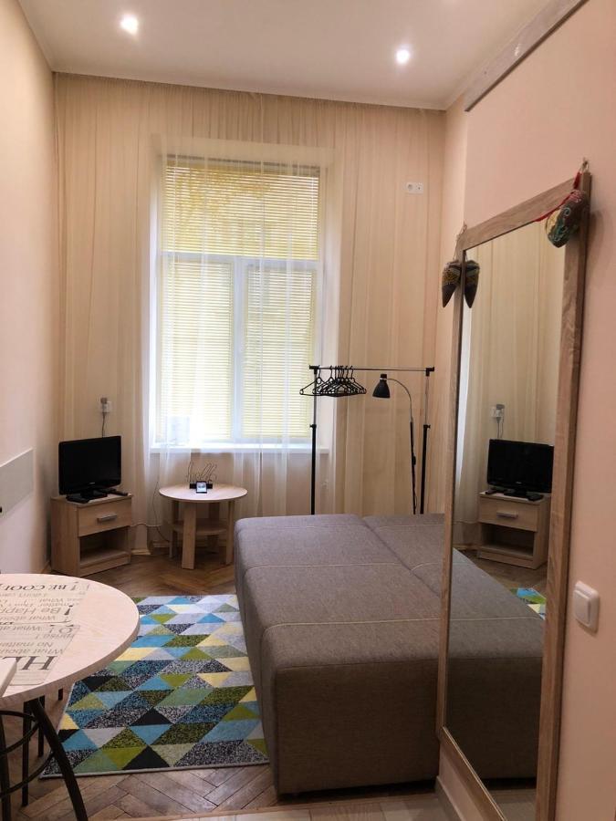 Apartament At Park Лвив Екстериор снимка