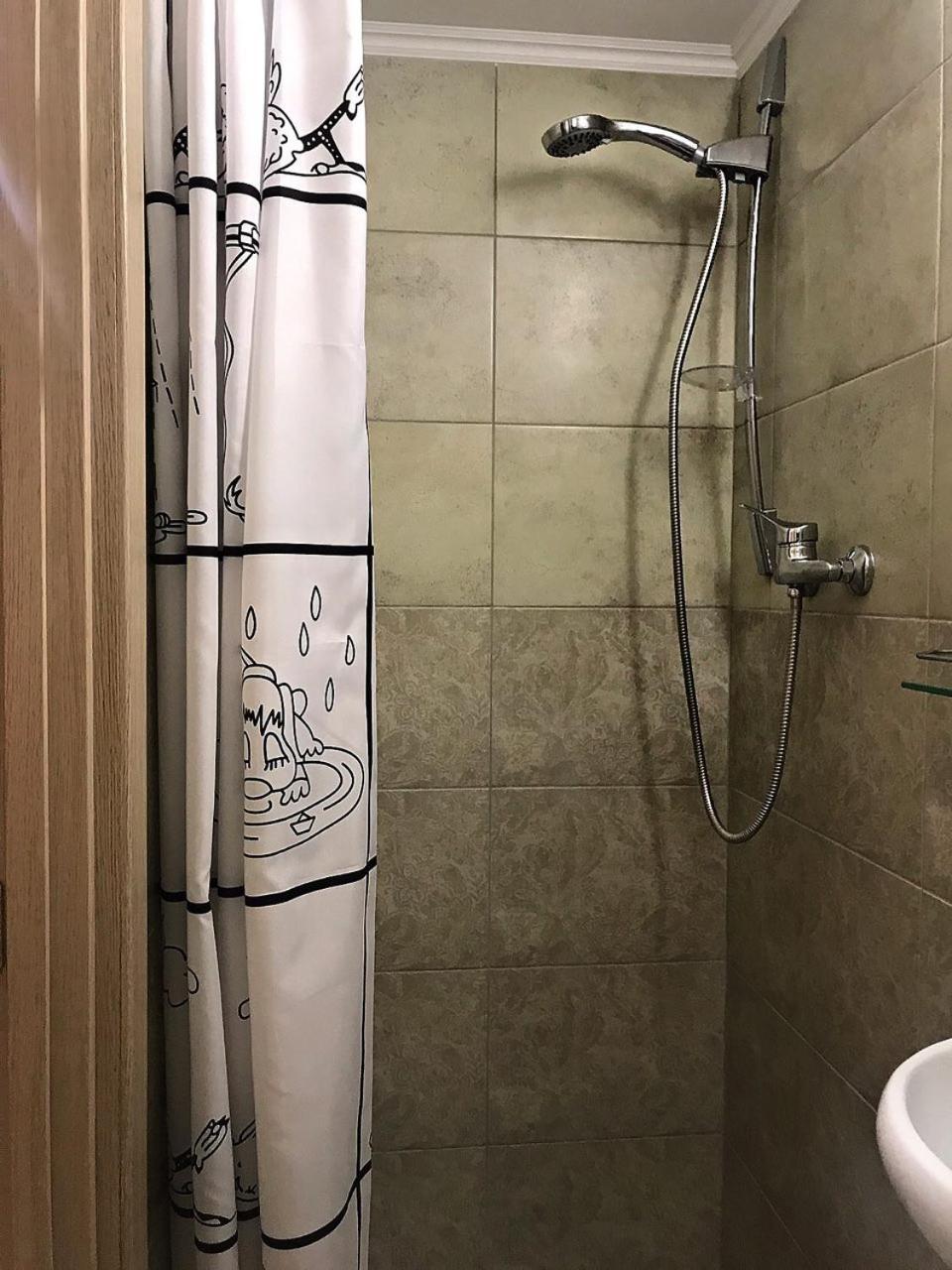 Apartament At Park Лвив Екстериор снимка